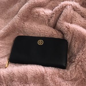 Tory Burch wallet